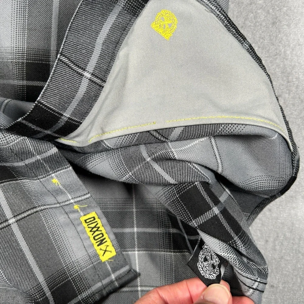 Dixxon Flannel Slurry Crew Mens Size M Grey Black Plaid D-Tech Button Up Shirt